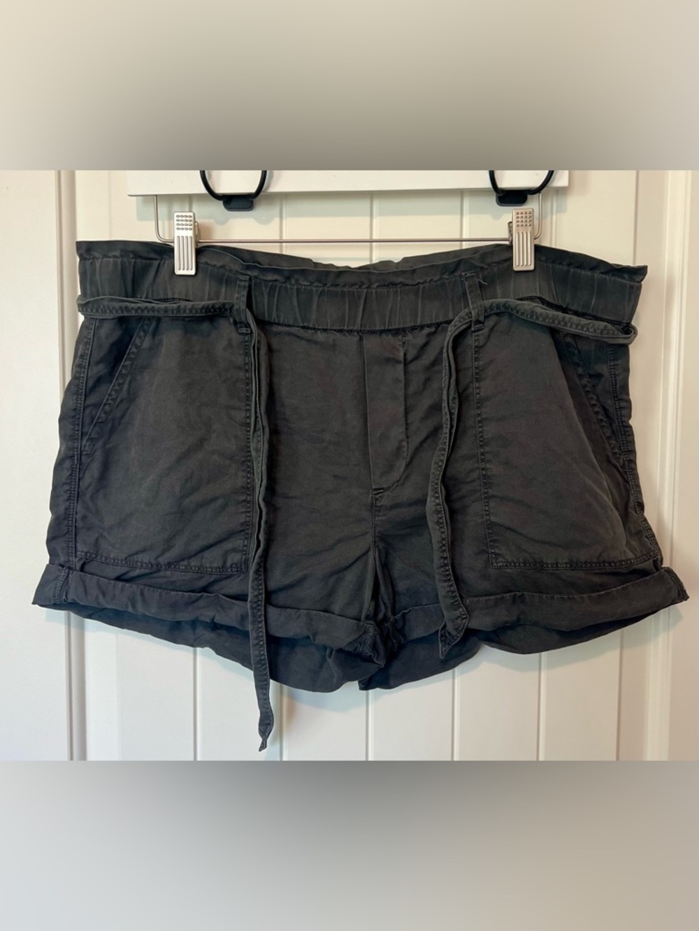 Aerie paper bag style shorts - Small